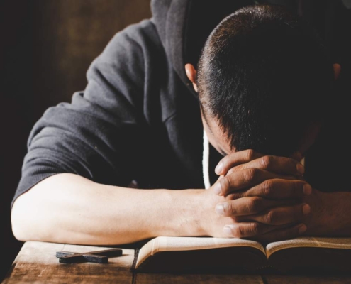 praying man; removing pride